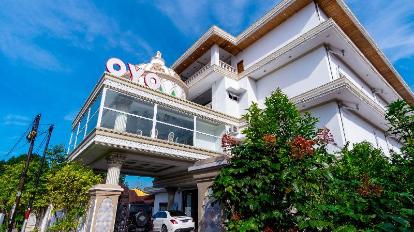 OYO Hotel Padang Bulan